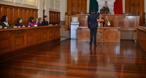 uego de que Julen Rementería saltara de la dirección de la SIOP para buscar la senaduría, entra rescate la hasta hoy Secretaria de Protección Civil, Yolanda Baizabal. Juan Carlos Saldaña será en adelante el encargado de reatir las despensas a nombre de Protección CIvil y revisar las leches. 