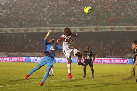 El equipo Tiburones Rojos de Veracruz perdió 1 a 0 contra los Tuzos del Pachuca en el partido correspondiente a la fecha 6 del Torneo de fútbol de la primera división.