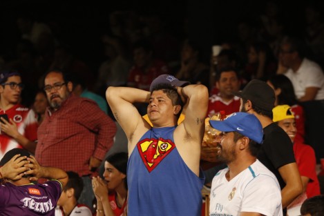 El equipo Tiburones Rojos de Veracruz perdió 1 a 0 contra los Tuzos del Pachuca en el partido correspondiente a la fecha 6 del Torneo de fútbol de la primera división. 