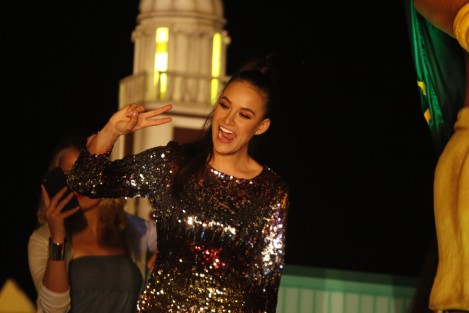 Se realizó el sexto y último desfile de comparsas y carros alegóricos del Carnaval de Veracruz 2018. En este paseo participó el alcalde de la ciudad así como estrellas de la televisión mexicana. 