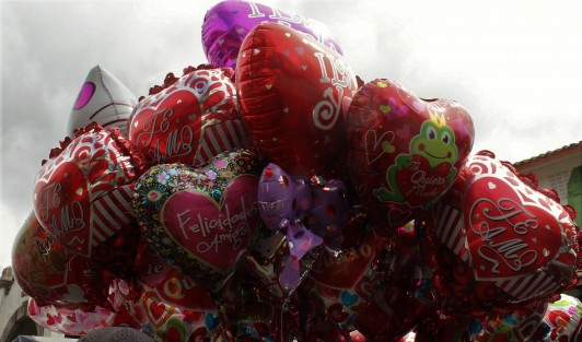 Día del Amor y la Amistad... los comerciantes también tienen su corazoncito. 