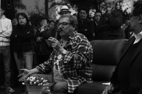 Aunque la charla anunciada era Luchas sociales en Veracruz en los años 20, el tema de la misma fue cambiado por una de la visión distorsionada de hechos históricos, ya que como Taibo expresó, la audiencia le dicta el tema que desarrolla; así que tomando como punto de partida la batalla de Camarón trató de diversos hechos históricos en donde veracruzanos intervinieron. 
