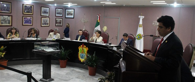 El integrante del Grupo Legislativo de MORENA en el Congreso del Estado de Veracruz, diputado Nicolás de la Cruz de la Cruz, exhortó a los presidentes municipales a nombrar al procurador municipal de protección de niños, niñas y adolescentes correspondiente. 