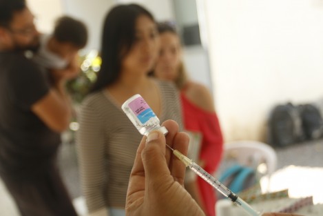 La Campaña Nacional de Vacunación Contra la Influeza dará inicio formalmente del 17 al 23 de febrero. Sin embargo, en la Jurisdicción Sanitaria Número VIII ya se aplica esta vacuna a toda la población que así lo requiera. 