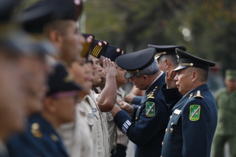 Con la condecoración a 30 elementos de adscritos a la VI Región Militar, se celebró el 105 aniversario de la creación del Ejército Mexicano. El evento tuvo lugar en el cuartel general de La Boticaria en Boca del Río. Se entregaron 30 condecoraciones de servicios distinguidos y dos de distinción militar; así como 742 distinciones de adiestramiento en operaciones y aplicación del Plan DN-III-E a personal que pertenecen a batallones de Veracruz, Puebla y Tlaxcala. 