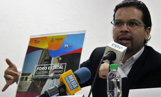 Los diputados José Luis Enríquez Ambell y Vicente Benítez González, dieron a conocer la Convocatoria al Foro Estatal Cultura y Turismo, que promueve la LXIV Legislatura y se llevará a cabo el próximo 14 de marzo. 
