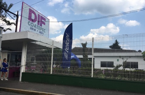 Convierten el DIF municipal de Coatepec en sucursal de Telcel.   