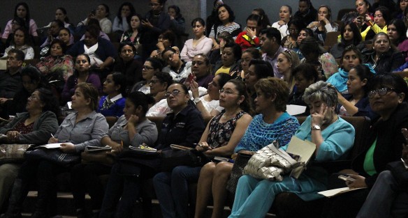 En el Palacio Legislativo se impartió una plática sobre equidad de género, a cargo de Juan José Niño Tejedor. 
