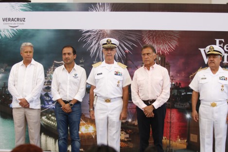 Con la participación de 9 países se llevará a cabo el Festival Velas Veracruz 2018 del 27 de agosto al 2 de septiembre. El evento fue presentado en el Museo Naval por el gobernador del estado, Miguel Ángel Yunes Linares, y autoridades navales.