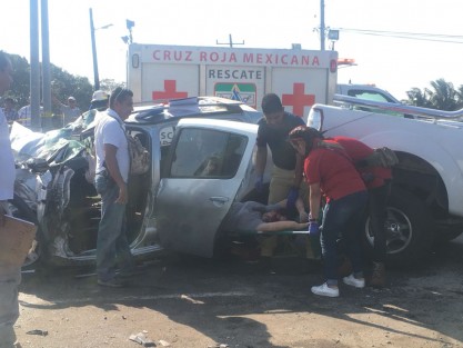 Dos muertos y dos lesionados fue el saldo que dejó un accidente en la carretera a Paso del Toro, la tarde de este viernes. 