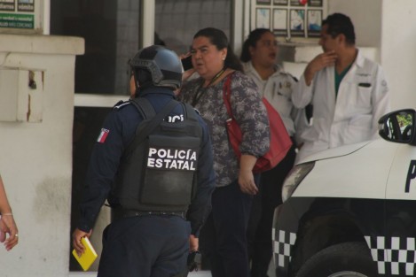 Una intensa movilización policíaca se registró en el Hospital Regional de Veracruz, luego de que una bebé fuera sustraída del área de cuneros. La policía logró atrapar a la responsable y recuperó a la bebé. 