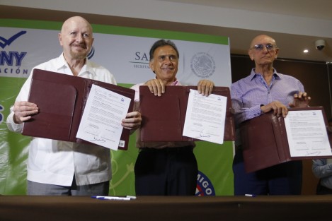 En el marco del 23 aniversario del programa <em>Sé tu Amigo</em> por parte de la Fundación Tony, se llevó a cabo la firma de un convenio colaboración entre la CONADIC, Fundación Tony, y el gobierno del estado de Veracruz. 