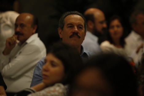 En el evento,como en todos los recientes del Gobernador Yunes Linares, estuvieron presentes familiares y amigos... y algún que otro panista. 