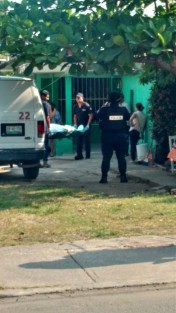 Por causas desconocidas, un pensionado de 79 años de edad decidió quitarse la vida al dispararse en la cabeza en la ciudad de Veracruz.