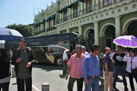 La huelga política general a la que están convocando en todo el país, no tiene fecha definida, pero se pretende se realice previo a las elecciones. Como una acción previa, prevén realizar paros escalonados en las escuelas, de 24, 48 y 72 horas.
