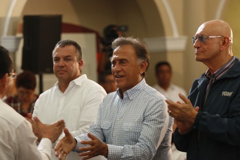Yunes Linares indicó que si no le da tiempo en su gestión de terminar estas obras anunciadas para Boca del Río, sería el próximo gobernador quien le daría continuidad a estos proyectos. ¿Ya sabemos quién?