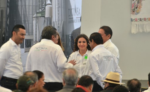 Asistieron al evento de DICONSA en Totalco, Ver..  