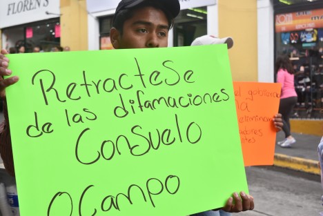 Neveros de la ciudad de Xalapa marcharon y se manifestaron para exigirle a la regidora Consuelo Ocampo se retracte de las declaraciones que hizo en contra de ellos al argumentar que elaboran sus productos sin medidas de higiene.  
