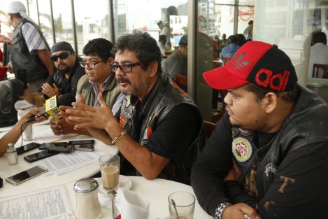 Motociclistas de la Federación Nacional <em>Rodando y Creando Conciencia</em>, exigieron al secretario de Seguridad Pública, Jaime Téllez Marié, se disculpe por las declaraciones donde acusa que los motociclistas con mayor poder adquisitivo manipulan a los demás para que no acaten la propuesta de portar chaleco con número y placas, bajo el argumento de que esto impediría que luzcan su equipamento caro.