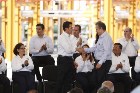 El Presidente Enrique Peña Nieto, inauguró las instalaciones del Centro de Tecnología para Aguas Profundas del Instituto Mexicano del Petróleo  en Boca del Río. Le acompañaron el gobernador del estado y el secretario de Energía Pedro Joaquín Codwel.