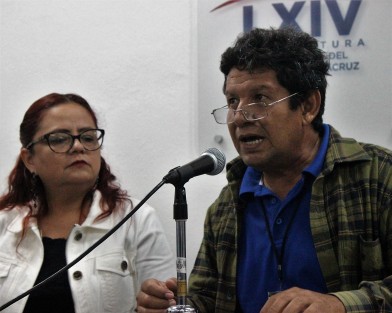 Piden a las autoridades se investigue el caso, pues ellos nunca firmaron documentos. Esto lleva aproximadamente  2 años, o un año 8 meses en otros. 