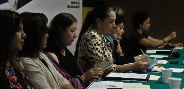 La diputada Cinthya Lobato y la titular de equidad y género en el Congreso del estado, Martha Mendoza Parissi pusieron en marcha en el auditorio del Poder Judicial el estudio Violencia política contra las mujeres en contenidos mediáticos.  Estuvieron presentes funcionarias y periodistas.
