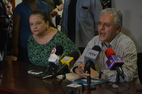 El alcalde de Xalapa, Hipólito Rodríguez, informó a los medios de comunicación  los avances obtenidos en su viaje a Argentina. Dijo que se trataron varios temas, entre estos la problemática del agua y el relleno sanitario.