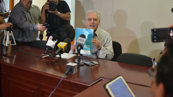 El alcalde de Xalapa, Hipólito Rodríguez, informó a los medios de comunicación  los avances obtenidos en su viaje a Argentina. Dijo que se trataron varios temas, entre estos la problemática del agua y el relleno sanitario.
