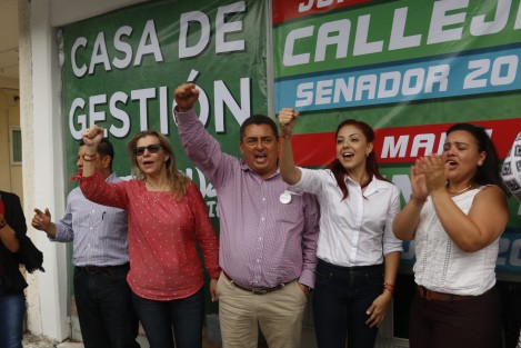 Aunque todavía no es electo, el candidato a la senaduría por Veracruz, Juan Nicolàs Callejas Roldàn, inauguró su casa de gestión. Le acompañaron los candidatos por los distritos 1 y 2 de Veracruz.