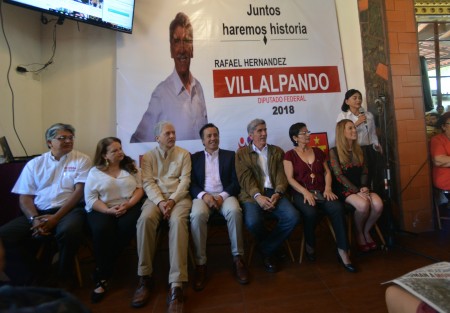 El candidato a la diputación por el distrito 10 de Xalapa Rafael Hernández Villalpando, dio inicio de a su campaña en compañia del candidato a gubernatura Cuitláhuac García así como de Hipólito Rodríguez, entre otras distinguidas personalidades. 