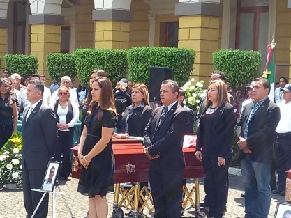 El honorable cuerpo de policía de la ciudad de Orizaba así como el ayuntamiento, rindieron, homenaje a Cirilo Del Ángel Fernández y Elías Yopihua Yopihua,  policías orizabeños que murieron en el cumplimiento del deber, cuando participaron en coadyudancia con otras fuerzas del orden, en  los sucesos del Penal La Toma. 