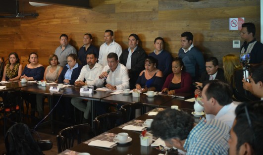 Encabezados por Manuel Sánchez Giles, coordinador estatal de la campaña de Margarita Zavala, fueron presentados a la prensa local los integrantes del equipo, quienes dijeron ayudarán a ganar la Presidencia de la República. 