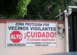Habitantes de la calle Magisterio también se han unido al programa Vecinos Vigilantes, que se originó en calles del Barrio del Naranjo, donde recorren sus propias calles ante los posibles robos o asaltos, que pudieran sufrir en manos de los amantes de lo ajeno.