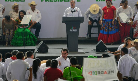 El candidato José Antonio Meade se comprometió con campesinos y ganaderos de todo el país en un encuentro denominado Pacto por el Campo, que se realizó en terrenos del Ingenio El Modelo, en la ciudad de Cardel, Veracruz.  