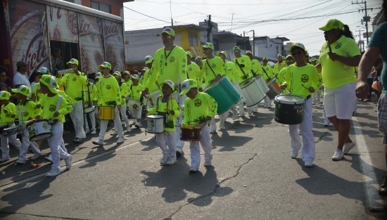 Fiestas del Carnaval de Alvarado, con un gran despliegue de energía, alegría, baile y diversión en las diferentes comparsas que pasearon en las calles principales.   