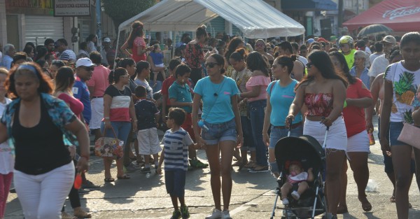 Alvarado realiza su carnaval.