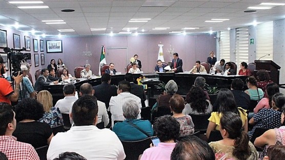El titular del Poder Ejecutivo del Estado, envío al Congreso del Estado la Iniciativa con Proyecto de Decreto para Reformar la Ley de Tránsito y Transporte para el Estado a fin de que no sea obligatorio el curso a las personas que realicen el canje o renovación de la licencia tipo 