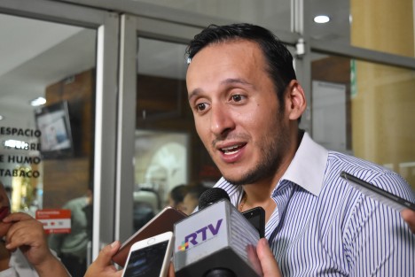 El diputado local del partido Acción Nacional Sergio Hernández Hernández pide a la administración municipal le aclaren en dónde se depositaría los desechos sólidos que se producen en la capital del Estado ante la negativa de Proactiva de soltar el relleno sanitario.