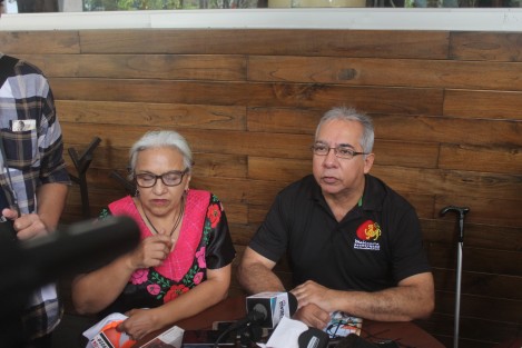Representantes de asociaciones deportivas denunciaron la falta de apoyo del IVD para los deportistas veracruzanos, pues varios están dejando de participar en eventos por falta de recursos. Piden la renuncia de la directora del IVD, pues no se explica a dónde quedan lo que la federación envía para apoyar al deporte veracruzano.  