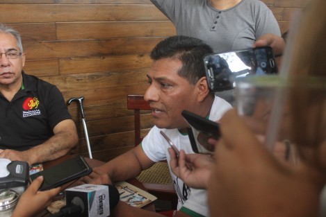 Representantes de asociaciones deportivas denunciaron la falta de apoyo del IVD para los deportistas veracruzanos, pues varios están dejando de participar en eventos por falta de recursos. Piden la renuncia de la directora del IVD, pues no se explica a dónde quedan lo que la federación envía para apoyar al deporte veracruzano.  