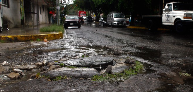 Tormentón en Xalapa dejó varias ratas damnificadas.  