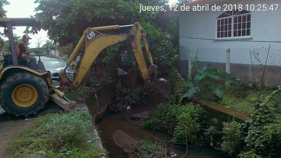 Realizan dragado de arroyos de respuesta rápida para evitar afectaciones a la población.