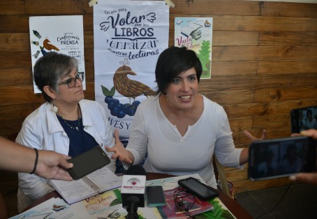 Programa Vuela Alrededor de los Libros,  el Librobús en Xalapa, del 20 al 23 de abril.  