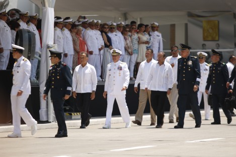 Se realiza la jura de bandera de la generación 2022 de la Heroica Escuela Naval de Anton Lizardo. Asistieron, el secretario de gobernación, Alfonso Navarrete Prida, el secretario de Marina, Vidal Francisco Soberón Sanz, Salvador Cienfuegos, secretario de la defensa nacional, el gobernador de Veracruz, Miguel Ángel Yunes Linares, así como representantes de Marinas de otros países.  