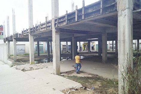 Avanzan los trabajos de reconstrucción del mercado de Tlapacoyan.
