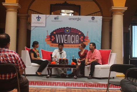 Este lunes 23 de abril en el Casino Xalapeño, el colectivo Colectio Azul presentó el Foro: Vivencia. Mi Cultura a través de la música, proyecto que desarrollaron los estudiantes a lo largo de un año, a manera de una pre tesis, como parte de su preparación académica. En un panel, investigadores hablaron sobre historia, evolución y conservación del mariachi tradicional. 
