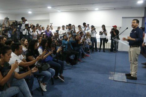 El candidato a la gubernatura de Veracruz de la coalición <em>Por Veracruz al Frente</em>, Miguel Ángel Yunes Márquez, arrancó su campaña con una rueda de prensa en el municipio de Boca del Río.  