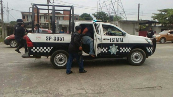  Balacera en el centro de la ciudad de Martínez de la Torre, dio como resultado tres personas detenidas y el rescate de un hombre que había sido plagiado.
