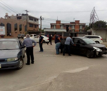  Balacera en el centro de la ciudad de Martínez de la Torre, dio como resultado tres personas detenidas y el rescate de un hombre que había sido plagiado.