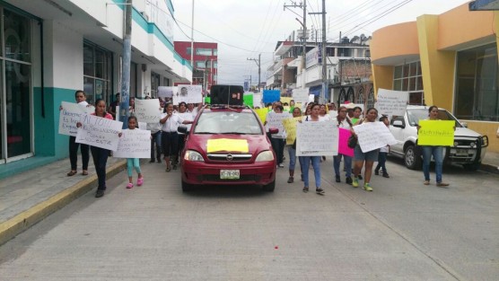 Familiares y amigos de Rodolfo N. mejor conocido como Rolex o el Fito, detenido como presunto asesino de la doctora Elda Domínguez Sollozo, se manifestaron en contra de su detención, pues aseguran es inocente. 